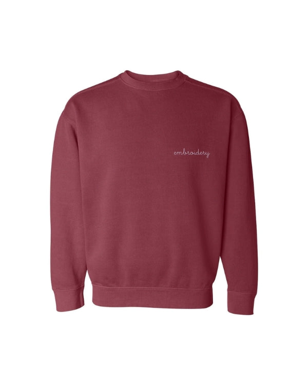Personalized crewneck sweatshirt with embroidery - red